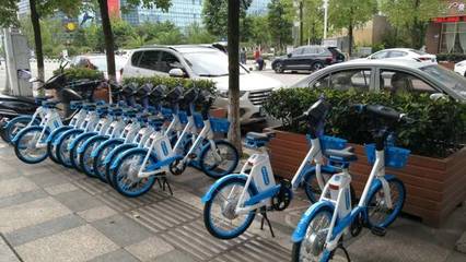 簡(jiǎn)陽街頭驚現(xiàn)共享電瓶車,希望不要像共享單車這樣的結(jié)局!